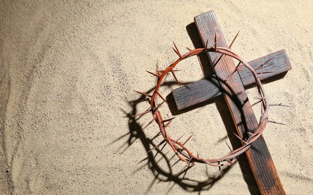 Kreuz mit Dornenkrone